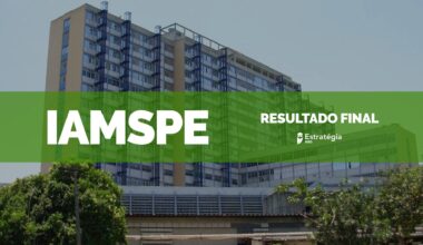 imagem ao fundo do Hospital do Servidor Público Estadual “Francisco Morato de Oliveira”, com faixa verde sobreposta com as escritas em fonte branca "IAMSPE Resultado Final" e logotipo do Estratégia MED