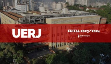 imagem ao fundo do Hospital Universitário Pedro Ernesto, com faixa vermelha sobreposta com as escritas em fonte branca "UERJ Edital 2023/2024" e logotipo do Estratégia MED