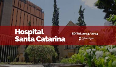 imagem ao fundo do Hospital Santa Catarina, com faixa vermelha sobreposta com as escritas em fonte branca "Hospital Santa Catarina Edital 2023/2024" e logotipo do Estratégia MED