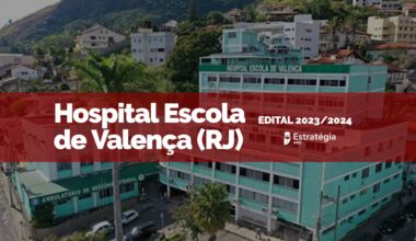 Fachada do Hospital Escola de Valença (RJ) com faixa vermelha e texto "residência médica 2023/2024"