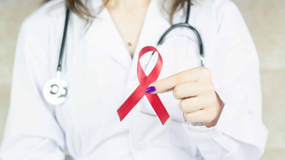 5 questões sobre HIV/AIDS que já caíram nas provas